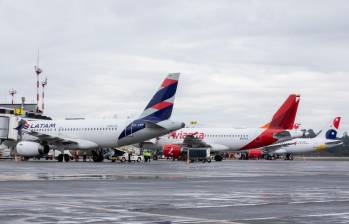 Avianca y Latam, las dos aerolíneas líderes del mercado aéreo en Colombia con más del 50% de participación conjunta. FOTO CAMILO SUÁREZ
