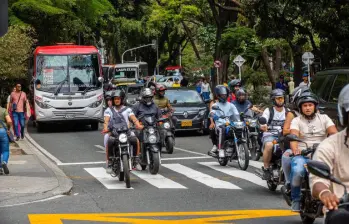 En la Avenida La Playa habrá cierres viales este fin de semana por cuenta de la realización de la Parada Juvenil de la Lectura. FOTO: Esneyder Gutiérrez Cardona.
