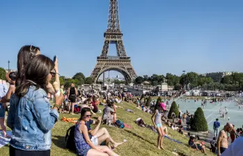 Fuentes y jardines de Trocadero, París, durante la ola de calor. FOTO AFP