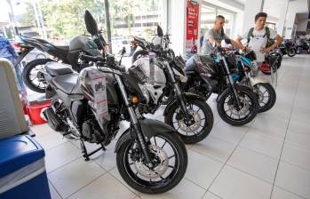 Las ventas de motocicletas en Colombia alcanzaron un récord en julio de 2026 con 131.936 unidades registradas. Bajaj lideró el mercado y Cundinamarca, Antioquia y Valle concentraron el mayor número de matrículas. FOTO EL COLOMBIANO