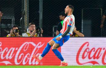 El futbolista paraguayo Antonio Sanabria lleva tres goles en las eliminatorias y se perfila como uno de los candidatos a pelear por el trofeo de goleador. FOTO: TOMADA DEL X DE @Conmebol