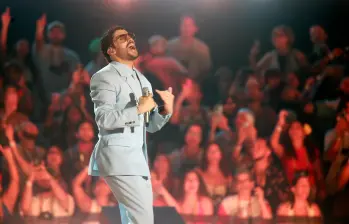 Bad Bunny hizo dos apoteósicas presentaciones que tuvieron lleno total en el estadio de béisbol Hiram Bithorn de San Juan de Puerto Rico este fin de semana. FOTO Getty. 