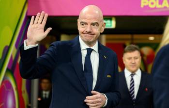 Gianni Infantino busca la reelección en 2027 en medio de duras críticas de las federaciones europeas por su gestión financiera. FOTO: GETTY