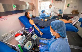 Los hospitales de Medellín lanzan su alerta ante la escasez de sangre en sus bancos para atender a los pacientes más urgentes. FOTO: CARLOS VELÁSQUEZ