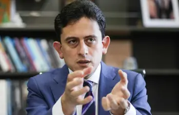 Reyes empezó a denuncias presuntas irregularidades en el Gobierno al que perteneció como director de la Dian y ministro de Comercio. FOTO COLPRENSA