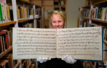 Este es el cuaderno donde está el manuscrito inédito de Mozart. FOTO: Getty