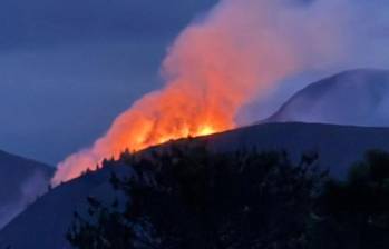 El incendio se generó un mes después de las conflagraciones que consumieron cerca de 1.600 hectáreas en el cerro San Marcos y el Santuario de Fauna y Flora de Iguaque. Foto: @hectordchaparro