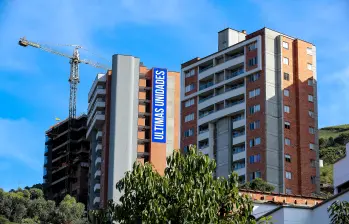 Aunque los desembolsos crecieron, la financiación VIS con subsidios cayó 26,5% en el último año, con 19.411 unidades menos respaldadas.. Foto: Jaime Pérez