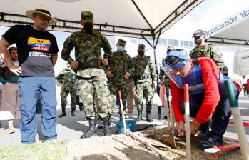 Colombia avanza en el desminado, pero el ELN y las disidencias de las Farc siguen sembrando explosivos. FOTO Edwin bustamante