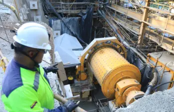 La nueva planta tiene un objetivo concreto: aumentar en un 50% la capacidad de procesamiento, pasando de 2.000 a 3.000 toneladas diarias. Esto le permitirá a Aris Mining producir hasta 300.000 onzas de oro al año. FOTOS: Esneyder Gutiérrez.