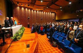Sura celebró ayer su undécima asamblea extraordinaria de accionistas en el último año, en la que por quinta vez, desde marzo, eligió junta directiva. FOTO Esneyder Gutiérrez