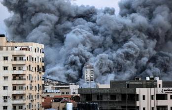 Israel se declaró este sábado en guerra tras la ofensiva militar de Hamás con miles de cohetes desde la Franja de Gaza. FOTO: AFP