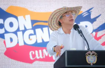 Petro ha asegurado que los cuestionamientos por puestos que no cumplen requisitos de conocimientos específicos se dan por temas de “clasismo”. FOTO COLPRENSA