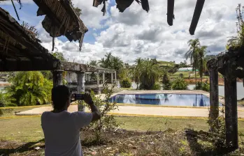 Finca 'La Manuela', una de las fincas de Pablo Escobar ubicada en Guatapé, actualmente utilizada para turismo por parte de un grupo de privados que arrendó la propiedad a la SAE. Foto: EL COLOMBIANO
