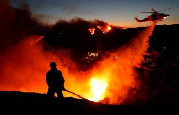 El estudio advierte que, en las condiciones actuales, habrá un 35% más de probabilidades de que se produzcan incendios similares en enero. FOTO: Getty