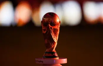 Este es el trofeo de la Copa Mundo, ganado por última vez por Argentina en Catar-2022. FOTO COLPRENSA