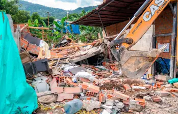 El taller sufrió graves daños estructurales. Podría ser demolido. FOTO: Cortesía