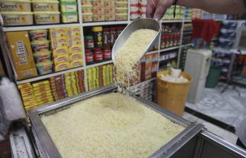 El consumo de arroz también cayó: en 2025 cada colombiano consumió en promedio 41,52 kilos, frente a 45,22 kilos en 2024, una reducción de 8,2% y el nivel más bajo desde 2019. Foto: Edwin Bustamante