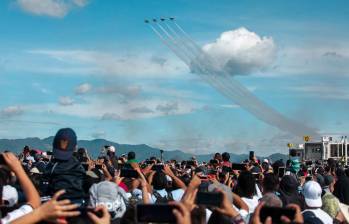 El próximo fin de semana los asistentes al F-Air Colombia 2023 podrán disfrutar de los shows acrobáticos que incluirán la presencia de varios escuadrones de aviones provenientes de países como Brasil y Estados Unidos. FOTO: CORTESÍA