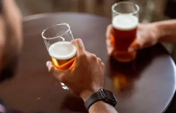 La cerveza o “pola” lidera las categorías de bebidas analizadas por Buzzmonitor, seguida por el ron, el café y el aguardiente en Colombia. FOTO cortesía Buzzmonitor