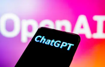 Las herramientas de Inteligencia Artificial se han desarrollado al punto que ya “sostienen” conversaciones con la gente. FOTO: Getty