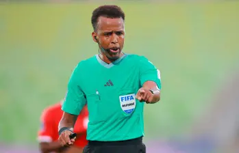 Omar Abdulkadir Artan, de 34 años, era el primer juez de Somalia en dirigir un partido en el Mundial. Foto: GETTY