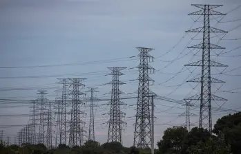 Según cifras de XM para transportar la energía de los proyectos de generación, el país cuenta con 29.560 kilómetros de líneas eléctricas. FOTO Getty