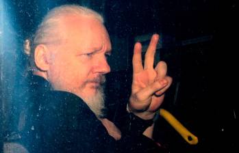 Estados Unidos requiere al fundador de WikiLeaks para procesarlo por 18 delitos de espionaje e intrusión informática que pueden acarrearle hasta 175 años de cárcel en ese país. FOTO GETTY