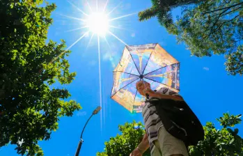 Para mediados de este siglo, los días con temperaturas superiores a 30,5°C superarían los 60. El costo en salud pública sería altísimo. FOTO camilo suárez 