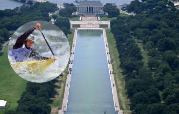 David Hearn, exrepresentante olímpico de Estados Unidos en piragüismo, fue acusado de dañar el estanque reflectante junto al Memorial Lincoln, una obra renovada por orden del presidente Donald Trump que ha estado rodeada de polémica desde su inauguración. FOTO: AFP, GETTY IMAGES. 