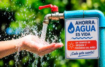 En varios barrios del nororiente y el centrooriente de Medellín se estaba implementando un racionamiento de agua. Foto Ilustración El Colombiano
