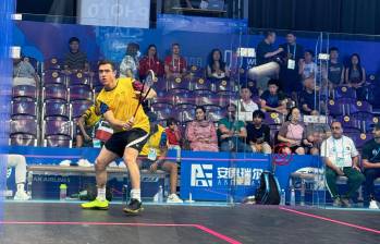 Miguel Rodríguez, en la ronda 16 de squash en los Juegos Mundiales. Foto: Cortesía de @DeportColombia.