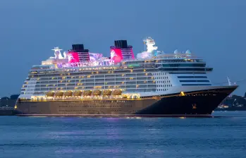  El Disney Dream, lanzado en 2011, cuenta con 14 cubiertas y capacidad para más de 4.000 personas. Cortesía, AFP.