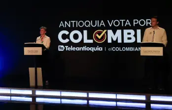 La exalcaldesa Claudia López y el abogado Leonardo Huerta participaron en el primer debate de la alianza Teleantioquia y EL COLOMBIANO. Ambos se miden en la “consulta de las soluciones”. FOTO Camilo Suárez