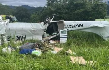 La avioneta se habría accidentado mientras despegaba, según comunicado de Aerocivil. Foto: redes sociales
