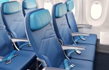 La aerolínea canadiense WestJet modificará algunos de sus aviones para que los pasajeros paguen más por reclinar sus asientos. FOTO: Captura de video
