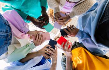 El proyecto de ley que busca restringir las redes sociales para menores de 14 años ya fue radicado y avanza en la Cámara de Representantes. Foto: Getty Images