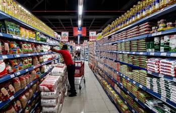 En los países de la región se registró un alto gasto en productos no durables, como alimentos y elementos de aseo. FOTO Jaime Pérez