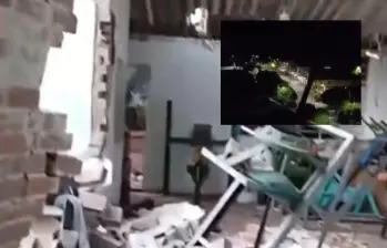 Así quedó la estación de policía en zona rural de El Carmen , en Norte de Santander, el viernes. Y anoche volvió a ser atacada. Fotos: redes sociales
