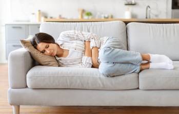 Especialistas advierten que la anemia en mujeres en edad fértil puede pasar desapercibida durante años debido a síntomas leves como fatiga y palidez. FOTO: Freepik.