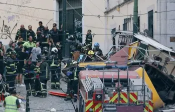 Un accidente se produjo este miércoles en un funicular ubicado en Lisboa. FOTOS: Capturas de video 
