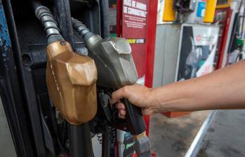 El precio promedio del galón de corriente en el país seguirá en $13.964. FOTO: EDWIN BUSTAMANTE