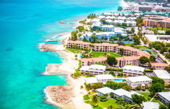 Islas Caimán. Vivir en Latinoamérica y el Caribe puede costar tanto como en Nueva York si se trata de islas de lujo, o ser mucho más barato pero con limitaciones serias en el poder adquisitivo. FOTO: GETTY