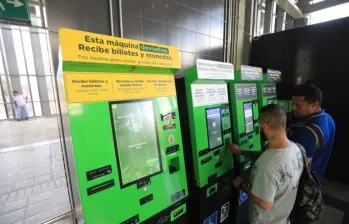 Desde el Metro de Medellín hacen la claridad que la renovación sólo aplica para las personas que no puedan recargar su Cívica a través de canales virtuales. FOTO ARCHIVO EL COLOMBIANO.