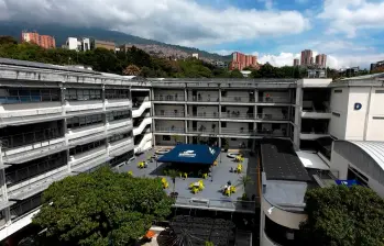 El nuevo sistema solar fotovoltaico del ITM Robledo permitirá cubrir el 20 % de la demanda eléctrica de la sede. FOTO: Cortesía Alcaldía de Medellín