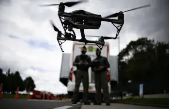 Únicamente la Fuerza Pública y entidades encargadas de la gestión del riesgo podrán hacer uso de estos artefactos el fin de semana. FOTO: Colprensa