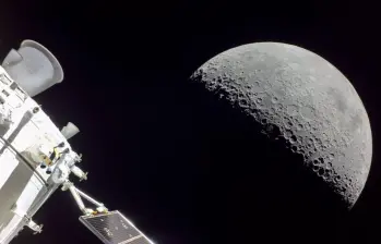 Una nueva carrera espacial y la obtención de algunos recursos serían los motivantes de Estados Unidos para acelerar sus expediciones a la Luna. Foto: Colprensa