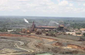 La empresa CoreX Holding B.V. es un conglomerado industrial fundado en 2024 por el empresario turco Robert Yüksel Yildirim, con operaciones en sectores como metales, minería, puertos, energía y logística. Esta compañía es la que adquirirá la mina Cerro Matoso a través de una de sus subsidiarias. FOTO: Colprensa.