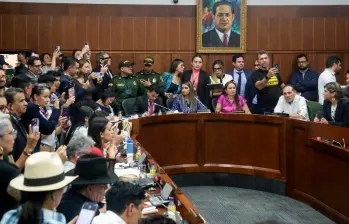 Ocho de los 14 senadores de la Comisión Séptima hundieron el proyecto en la sesión de este martes. FOTO: Colprensa