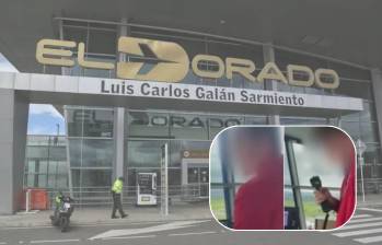 La Aerocivil se tomó medidas contra dos funcionarios en El Dorado tras caso de joven que controló torre aérea. FOTO: Colprensa - captura de video
